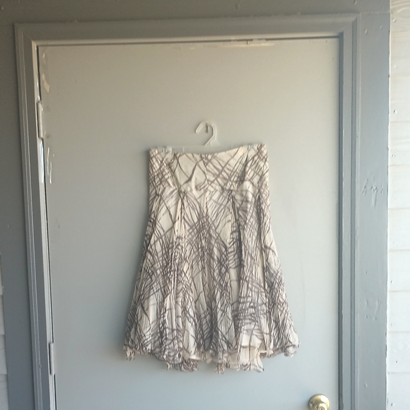 Skirt - Picture 2 of 6